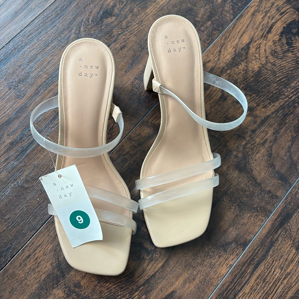NWT Women’s Clear Stacy Mule heels - a .new day Size 9